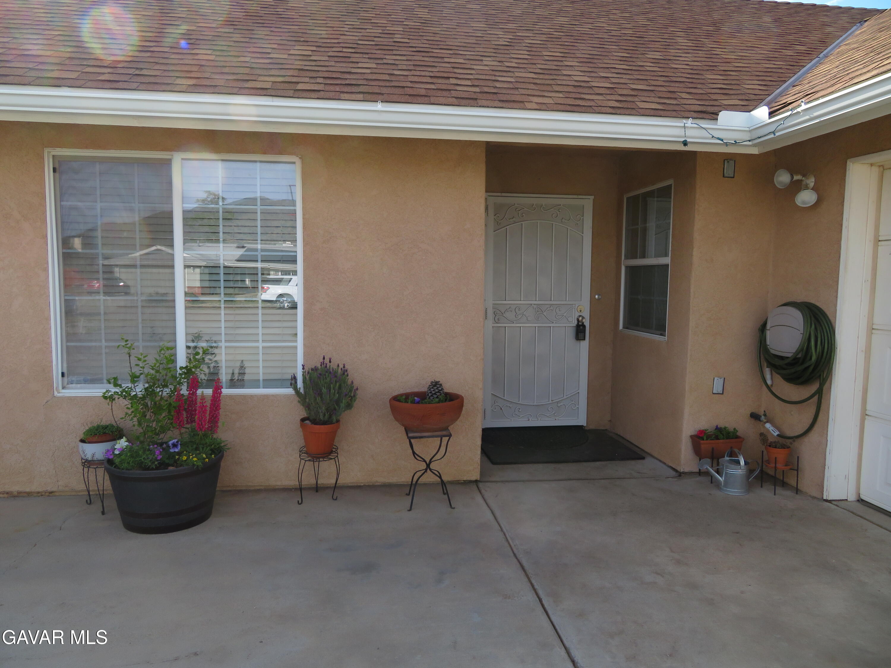 21730 Ripple Lane Tehachapi, CA 93561 - Photo 2 of 44 front entrance