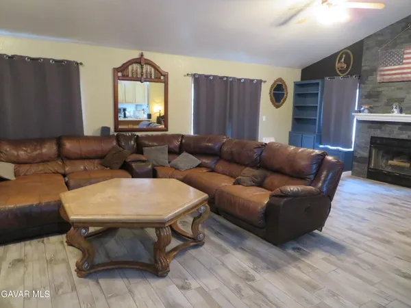 $465,000 | 21730 Ripple Lane, Tehachapi, CA 93561