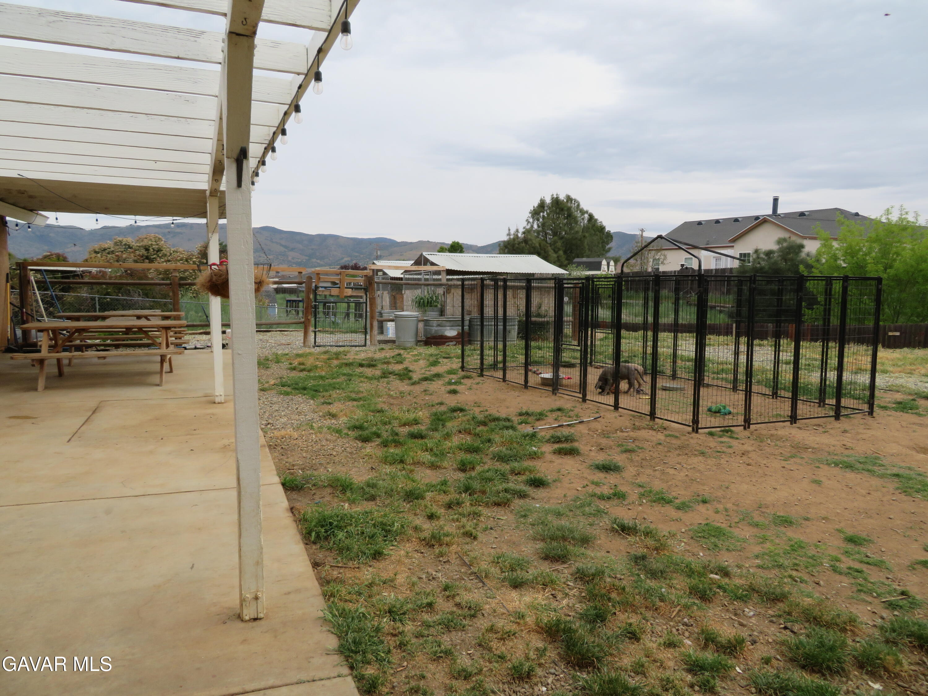 21730 Ripple Lane Tehachapi, CA 93561 - Photo 43 of 44 patio 4