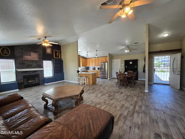 $449,999 | 21730 Ripple Lane, Tehachapi, CA 93561