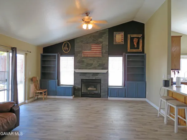 $449,999 | 21730 Ripple Lane, Tehachapi, CA 93561