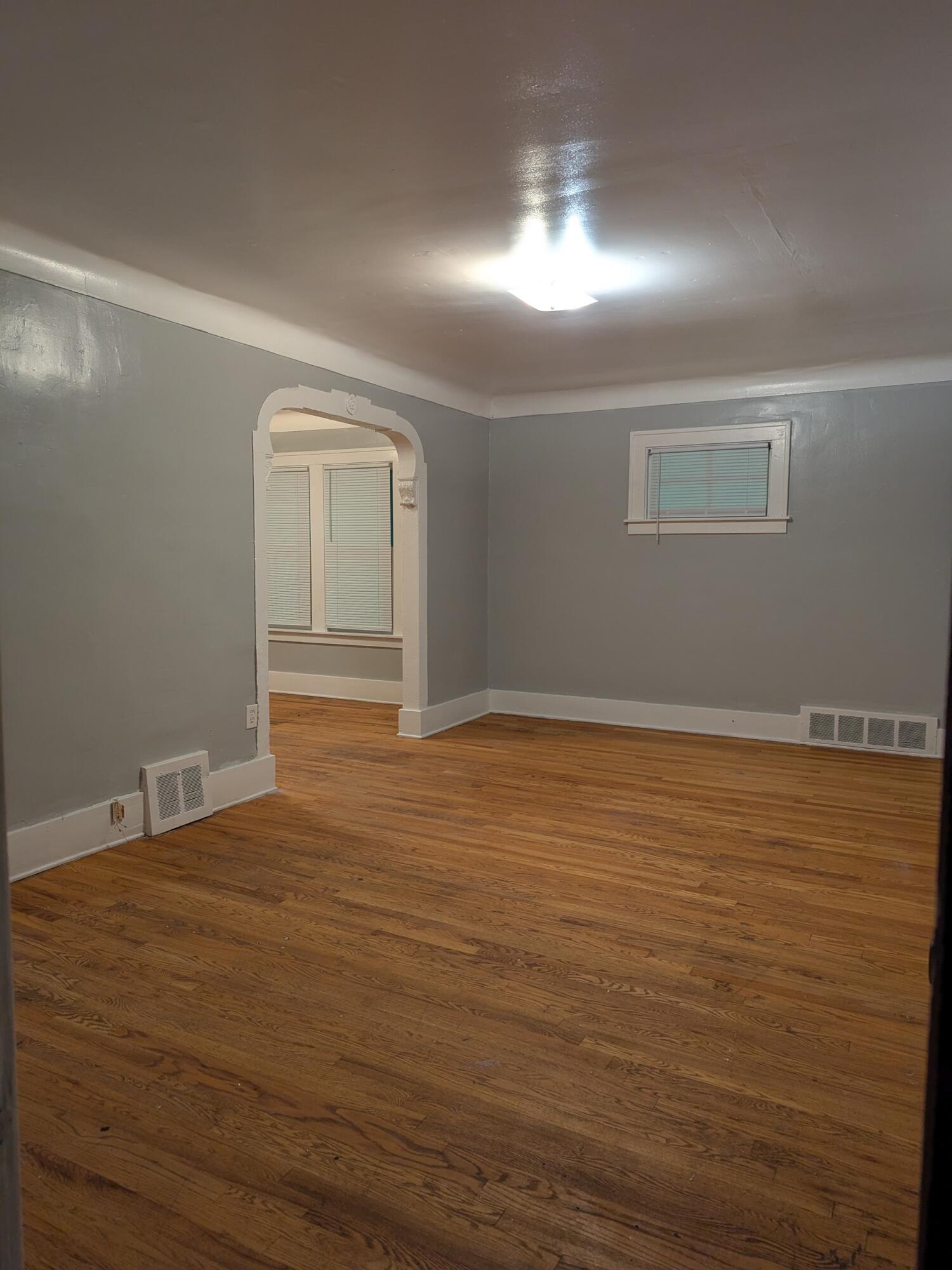 2195 Springle Street, Unit UPPR Detroit, MI 48215 - Photo 9 of 11 PXL_20241114_120230471