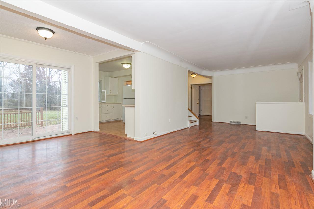 846 Michelson Road Rochester, MI 48307 - Photo 6 of 22 50000832-5.JPG