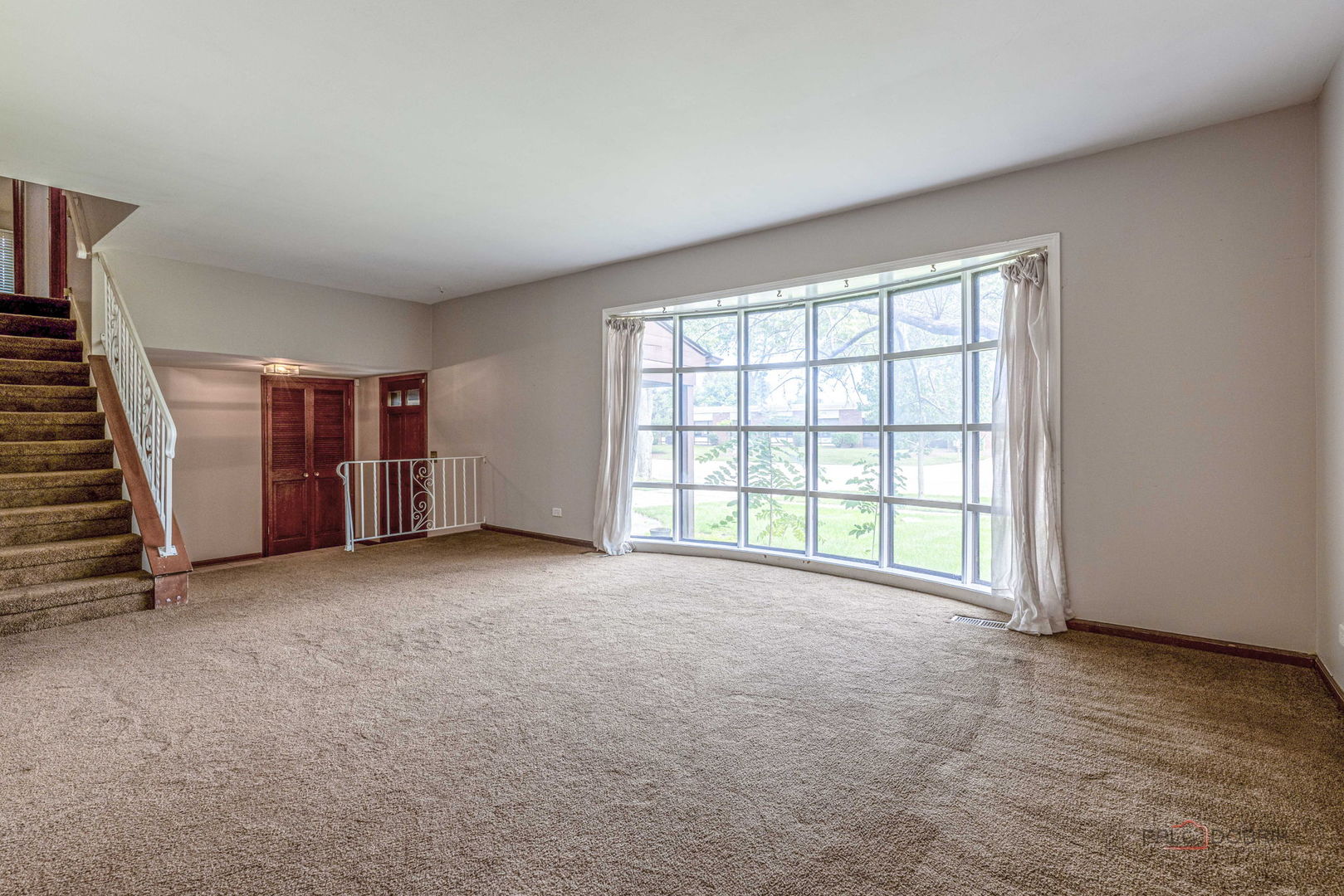 928 North Rohlwing Road Palatine, IL 60074 - Photo 8 of 27 Gallery Image 8