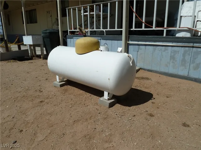 $1,200,000 | 9860 South Us Highway, Cal-Nev-Ari, NV 89039