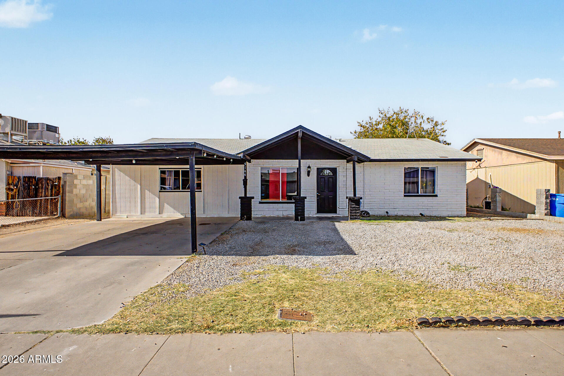 N/S & spacious front yard