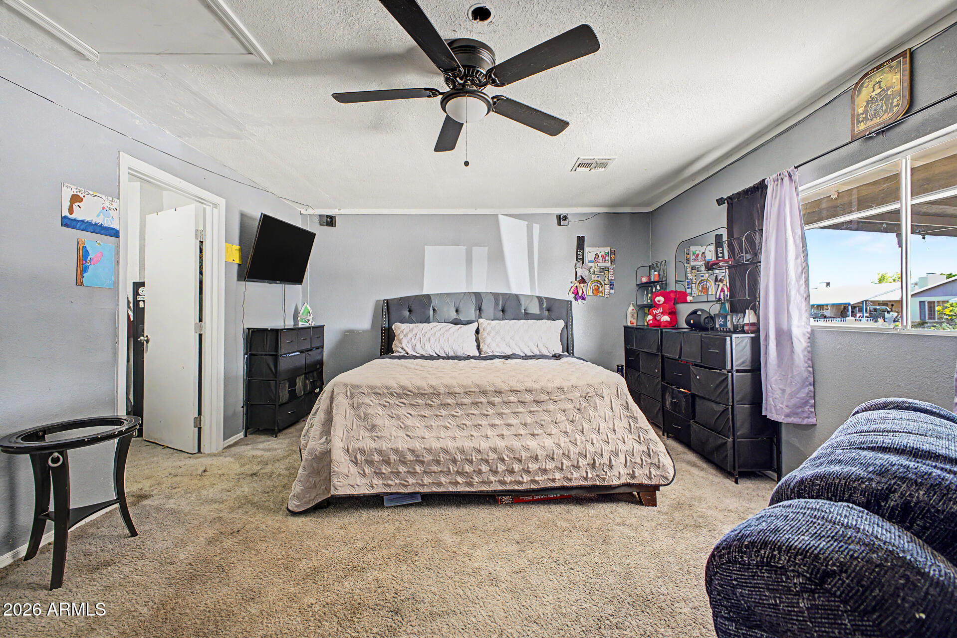 5144 West Monte Vista Road Phoenix, AZ 85035 - Photo 6 of 23 -