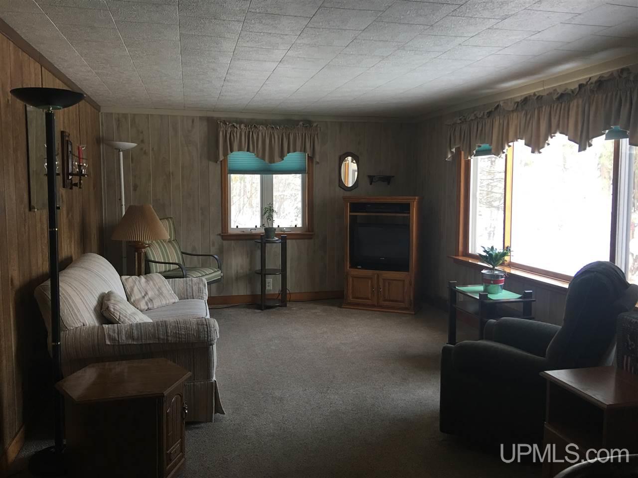 230 Bluff Street Ishpeming, MI 49849 - Photo 13 of 34