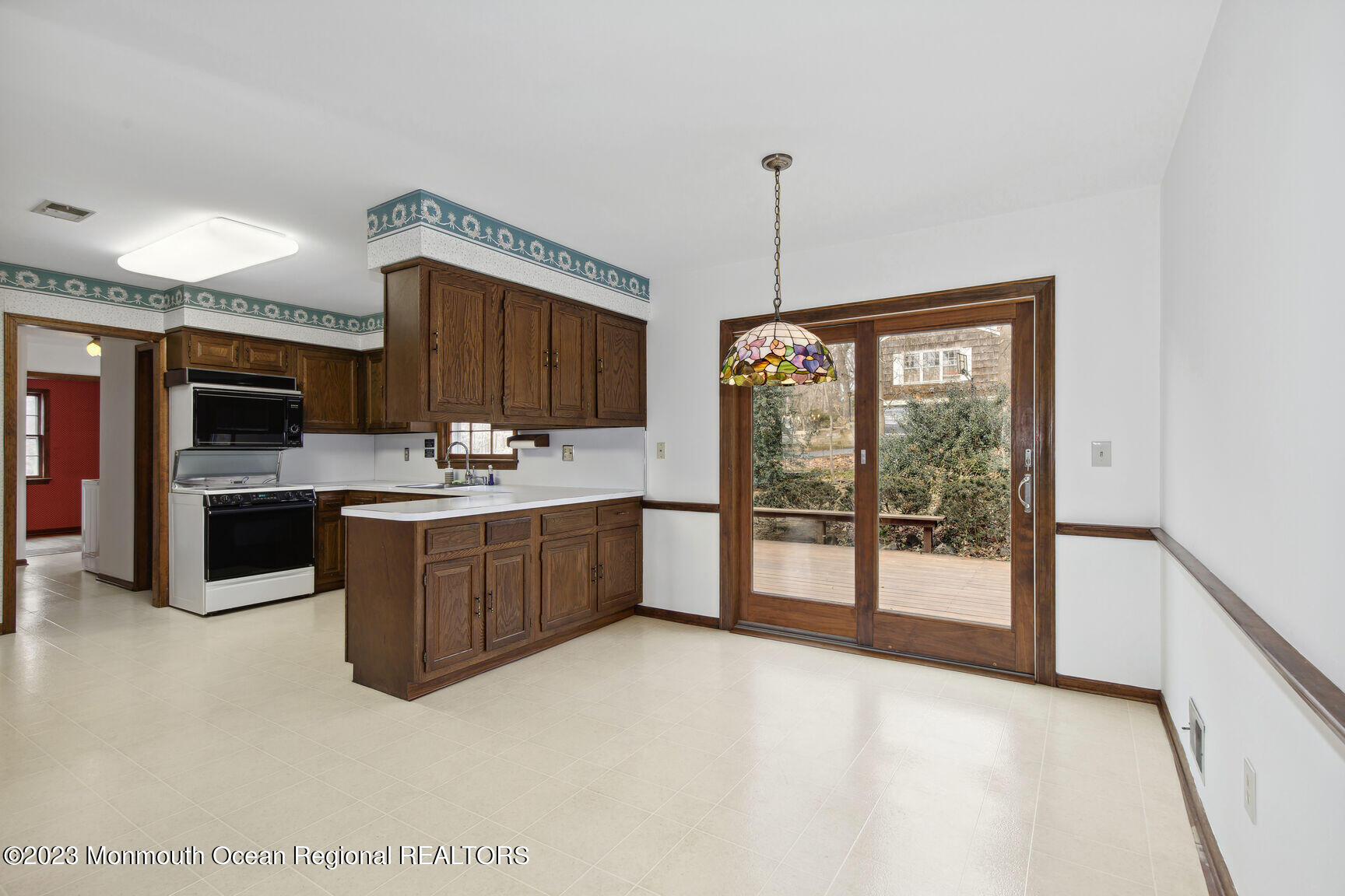 33 Ramsey Road Middletown, NJ 07748 - Photo 9 of 24 0011-011