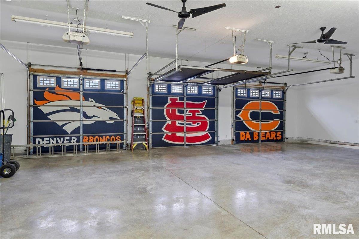 490 Meredith Drive Sherman, IL 62684 - Photo 35 of 53