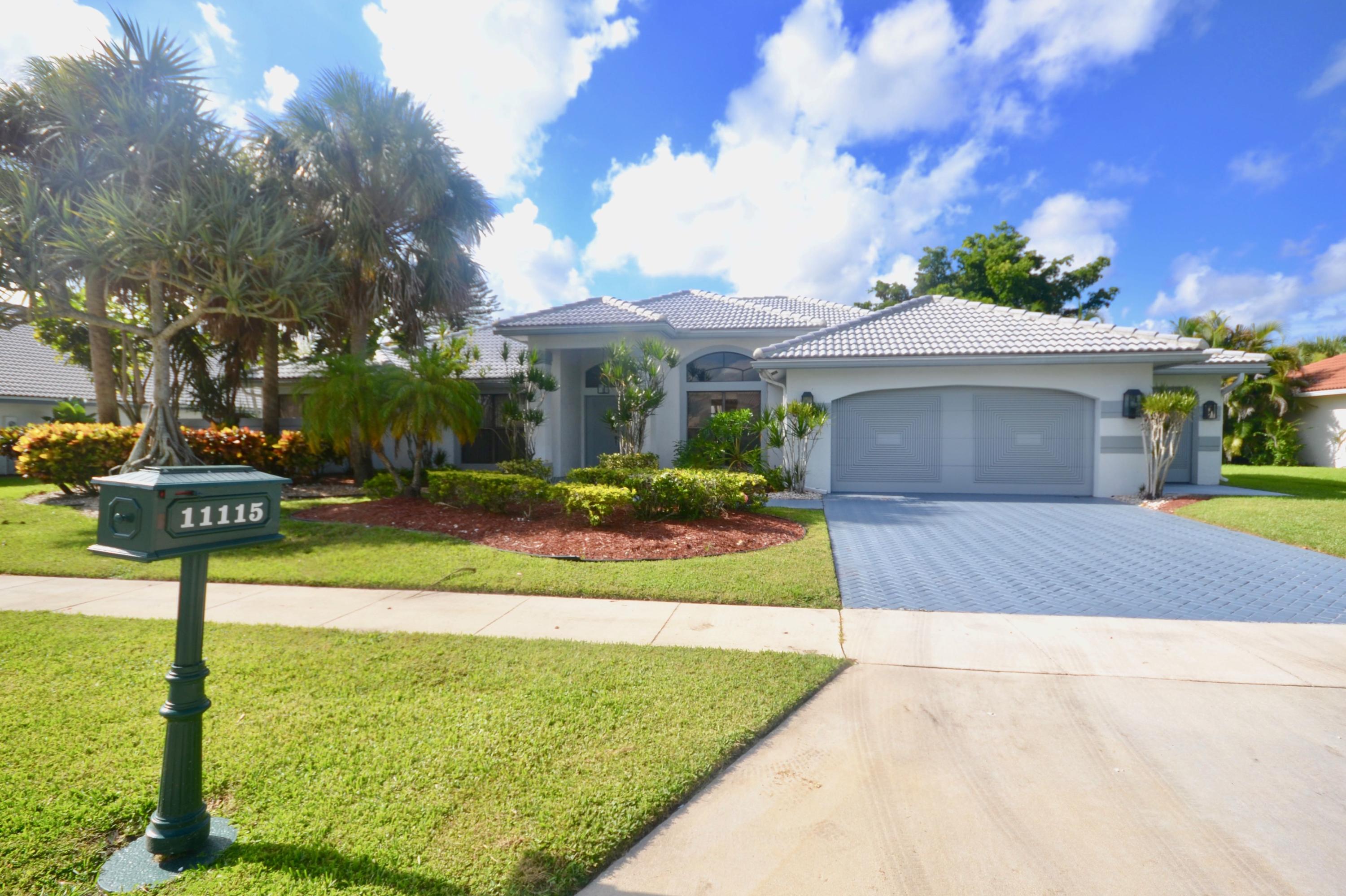 Front of Home - Front Ent Golf Cart Gar