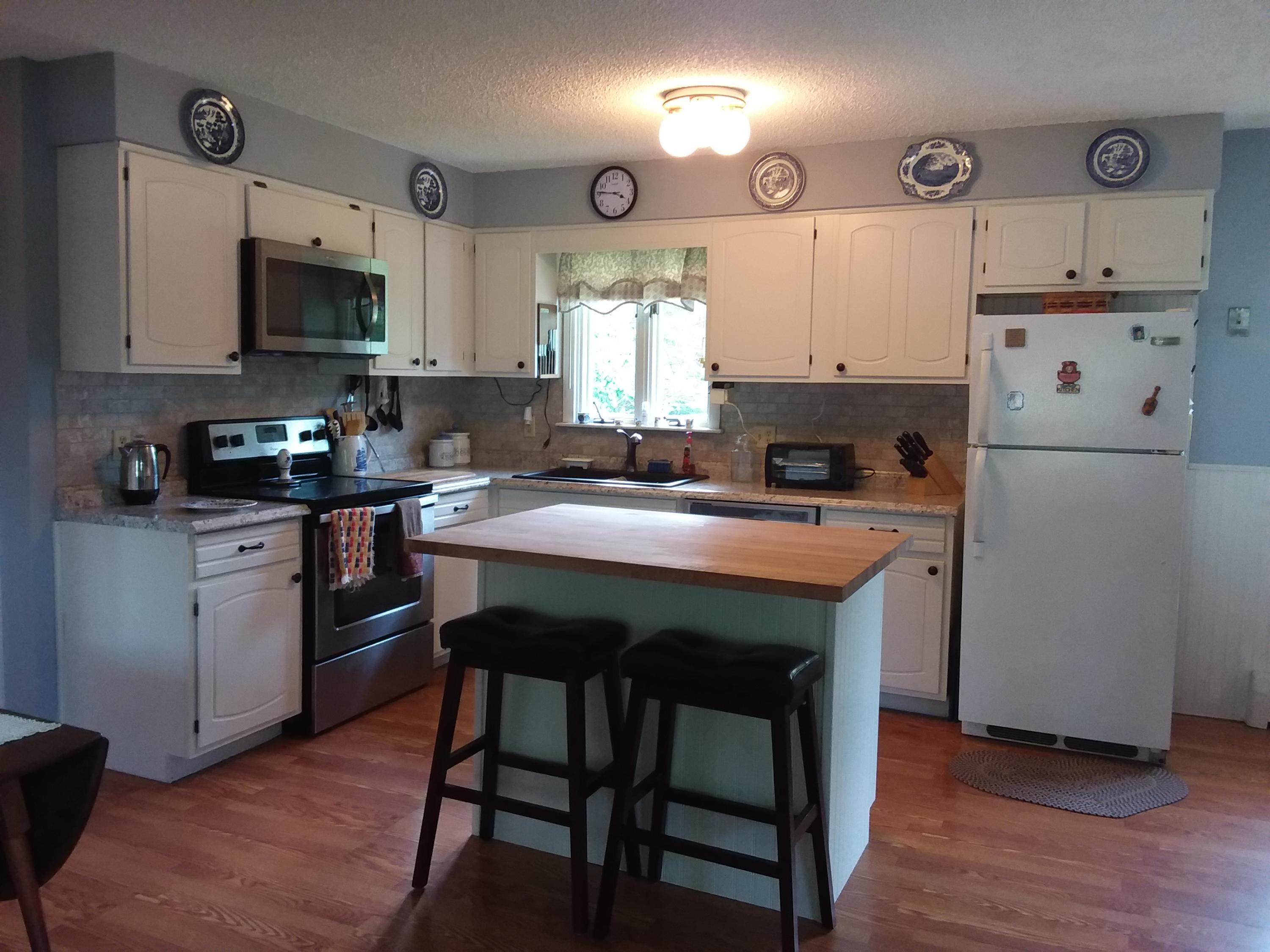 220 Washington Road Jefferson, ME 04348 - Photo 5 of 8 20190802_134437