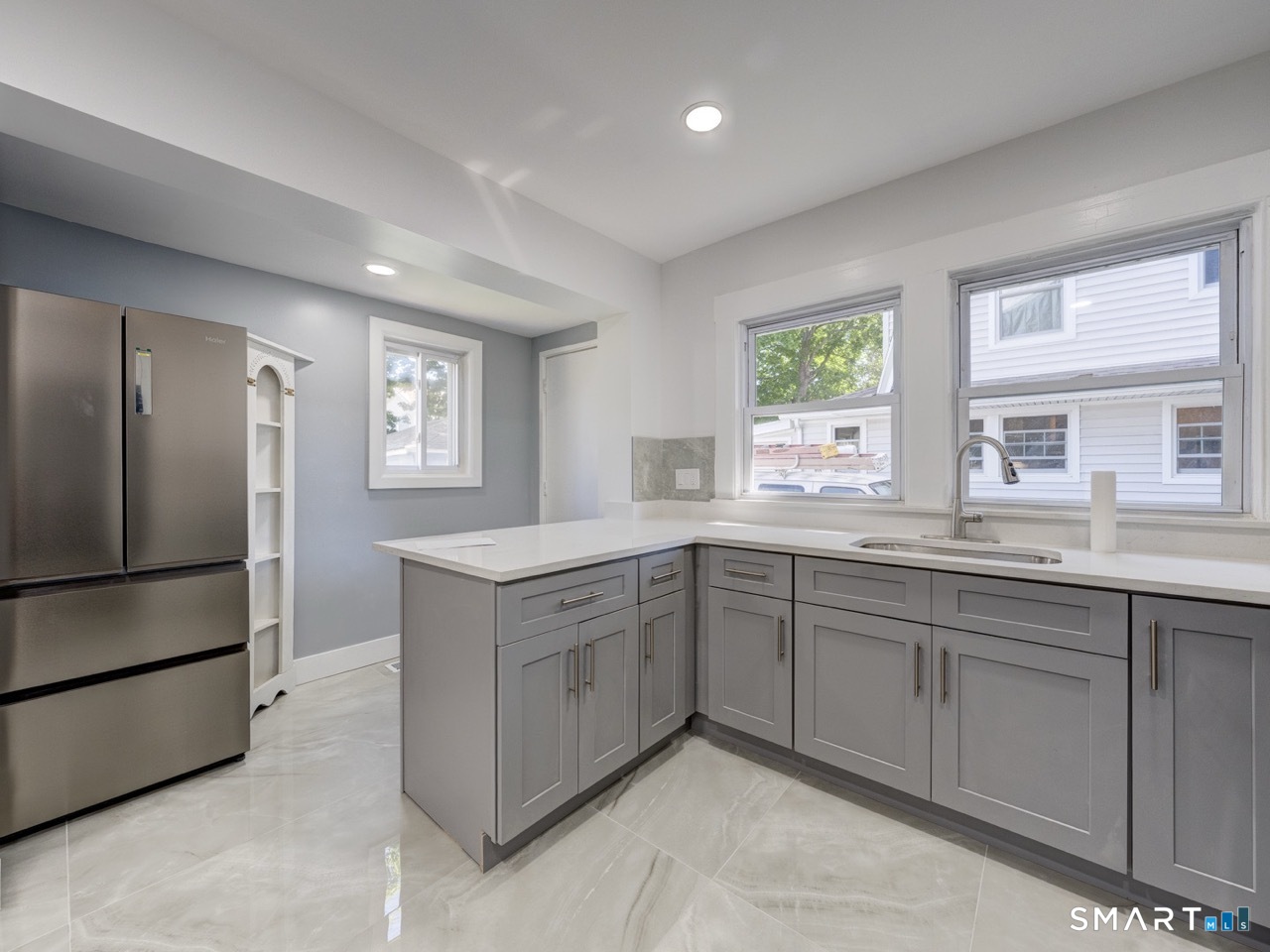 16 Shoreham Road New Haven, CT 06512 - Photo 20 of 40
