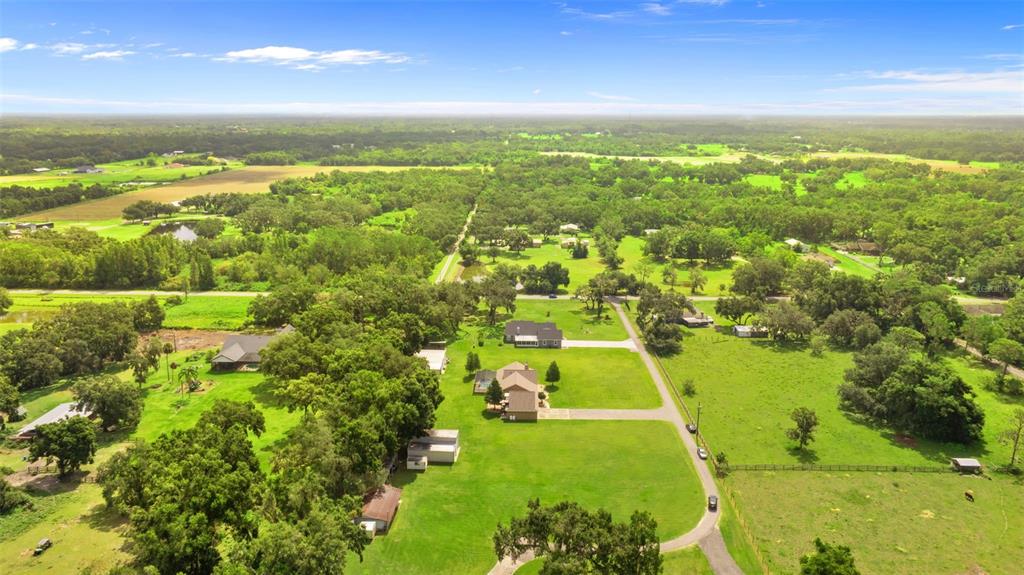 12136 McIntosh Road Thonotosassa, FL 33592 - Photo 39 of 44 a view of an ocean