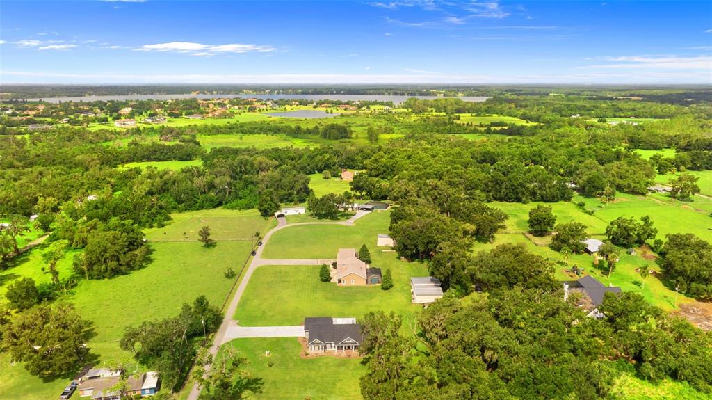 12136 McIntosh Road Thonotosassa, FL 33592 - Photo 43 of 44 a view of a city