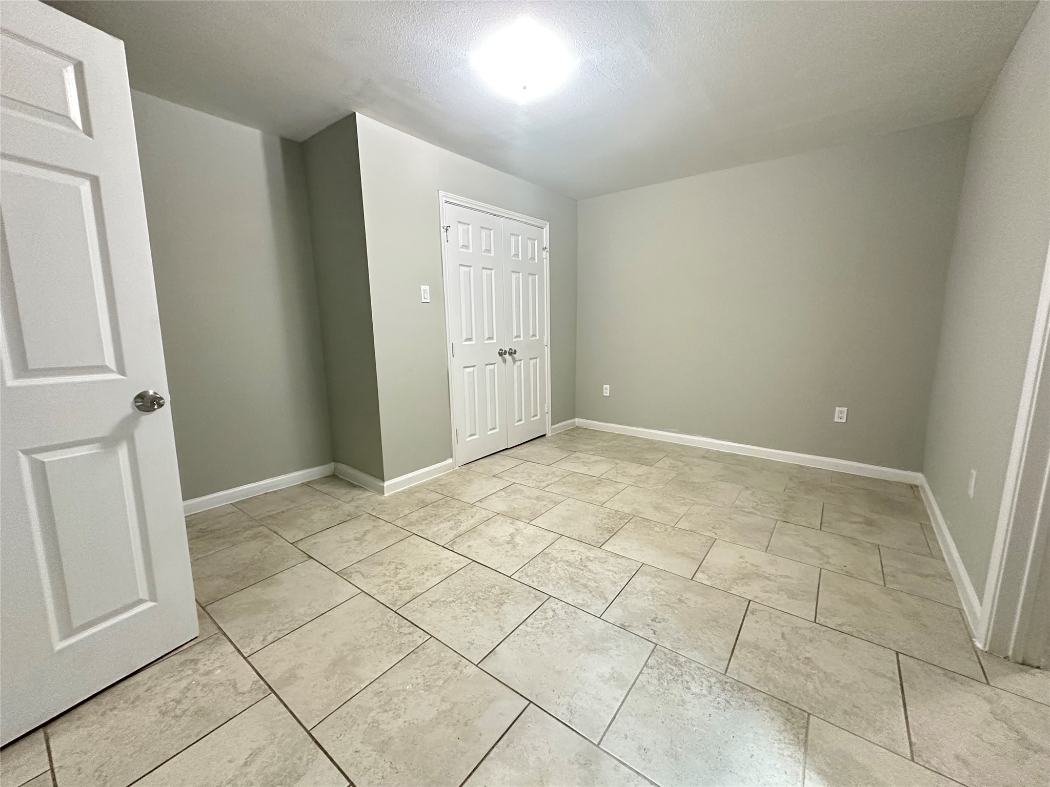 107 Altic Street, Unit 3 Houston, TX 77011 - Photo 13 of 13 a view of an empty room
