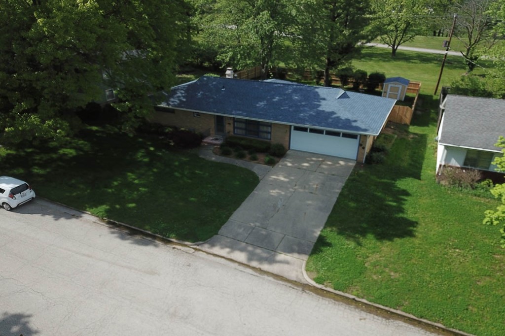 24 Eastmoreland Lane Decatur, IL 62521 - Photo 3 of 28 Gallery Image 3