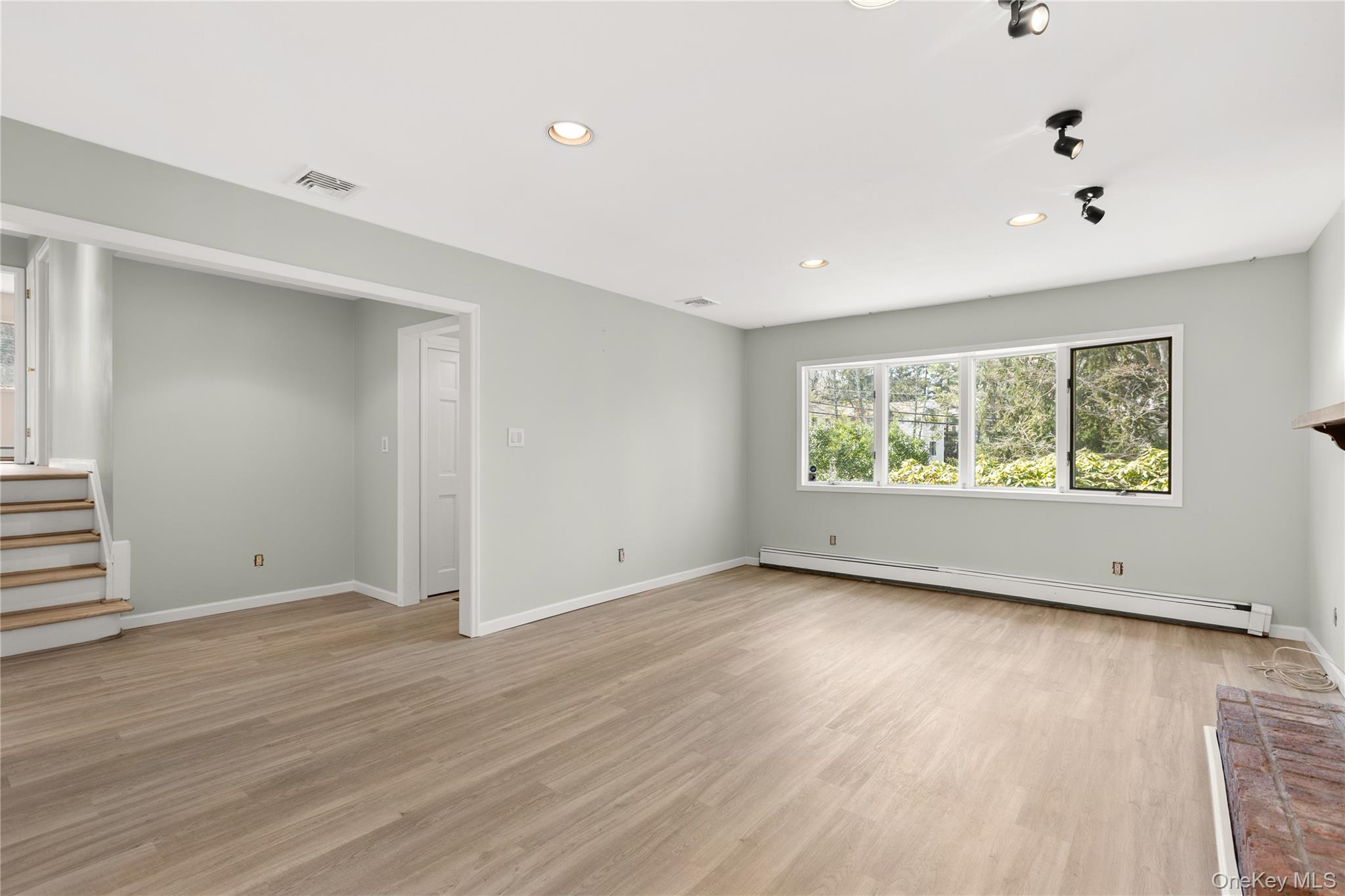 336 Dix Hills Road Dix Hills, NY 11746 - Photo 2 of 27