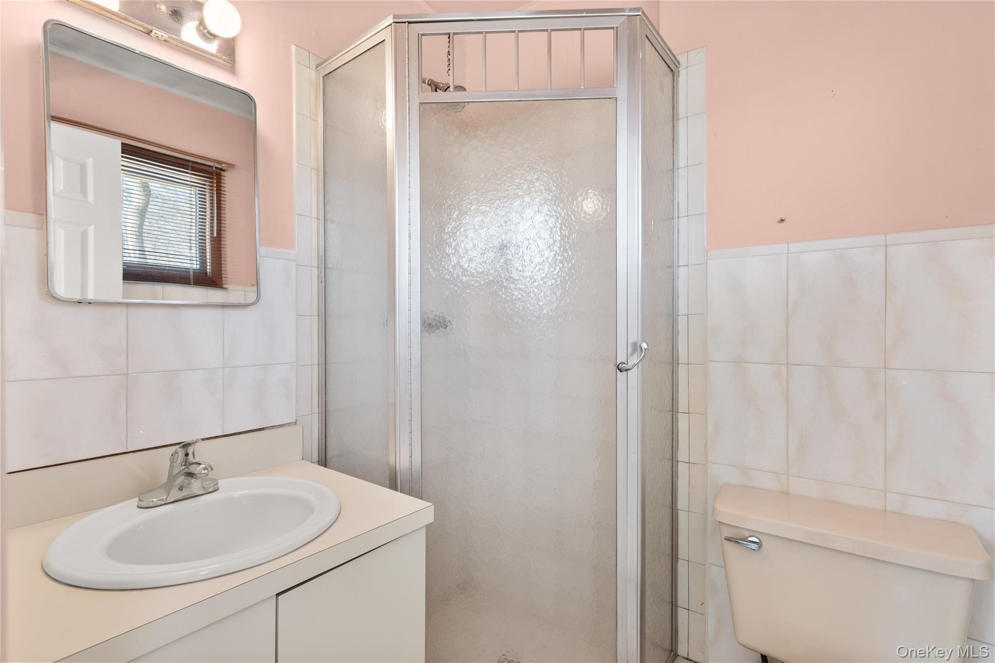 336 Dix Hills Road Dix Hills, NY 11746 - Photo 10 of 27