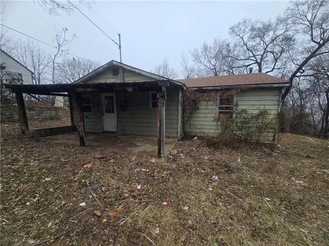 $33,900 | 1901 Spring Avenue, Kansas City, MO 64126