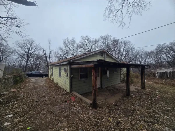 $28,900 | 1901 Spring Avenue, Kansas City, MO 64126