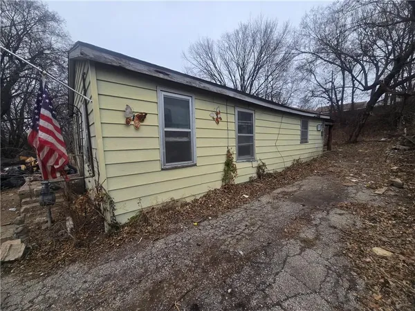 $28,900 | 1901 Spring Avenue, Kansas City, MO 64126