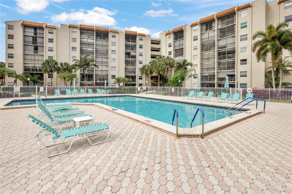3940 Inverrary Boulevard, Unit 404 Fort Lauderdale, FL 33319 - Photo 28 of 36 Community Pool