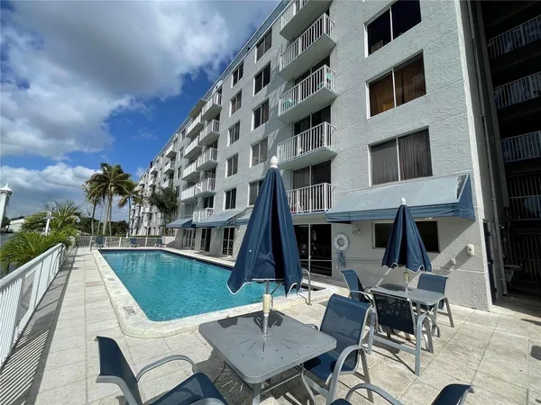 $260,000 | 1740 Northwest N River Drive, Unit 319, Miami, FL 33125