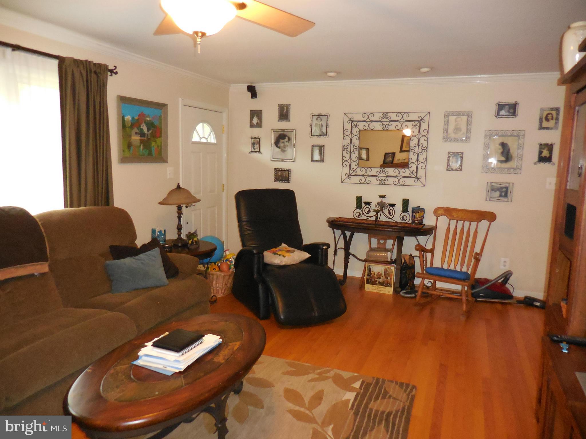 4273 Goldmine Road Goldvein, VA 22720 - Photo 13 of 28 Living Room