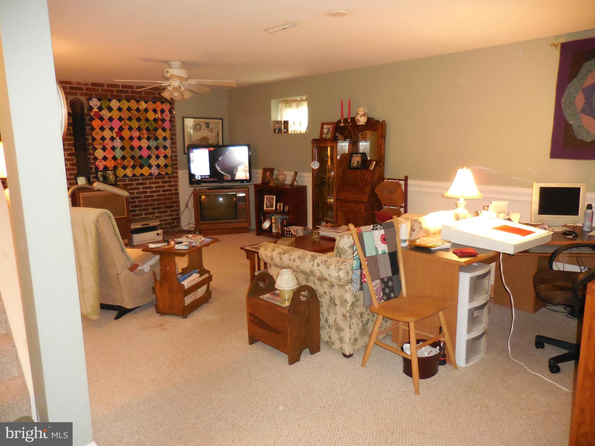4273 Goldmine Road Goldvein, VA 22720 - Photo 14 of 28 Family Room