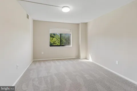 $199,900 | 15107 Interlachen Drive, Unit 2620, Silver Spring, MD 20906