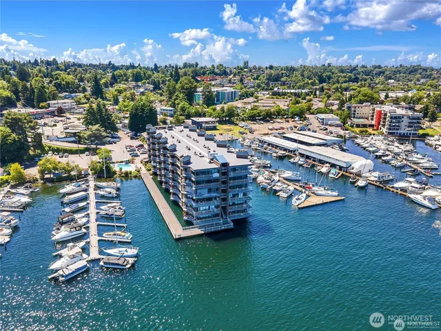 $615,000 | 9500 Rainier Avenue South, Unit 212, Seattle, WA 98118