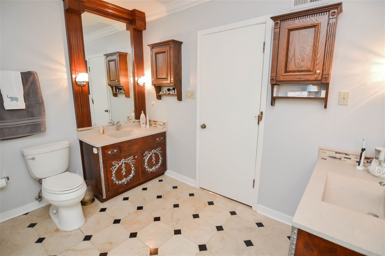 458 Rocky Point Road Cordova, TN 38018 - Photo 18 of 25 Gallery Image 18