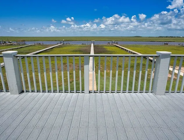 $898,862 | 2028 County Road 201, Sargent, TX 77414