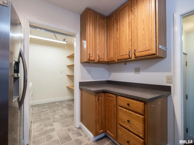 $269,000 | 1704 East Terrace View Lane, Peoria Heights, IL 61616