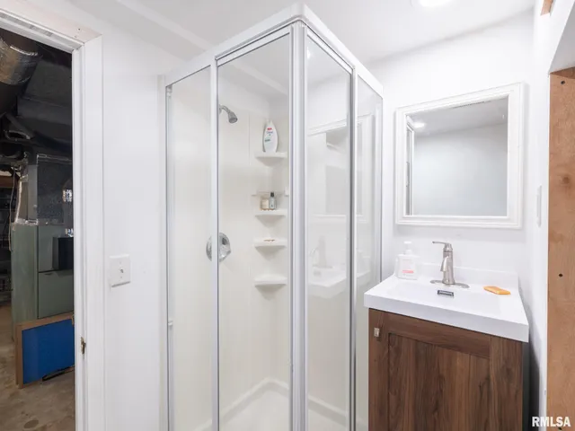 $269,000 | 1704 East Terrace View Lane, Peoria Heights, IL 61616