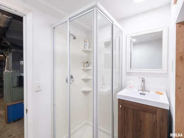 $239,900 | 1704 East Terrace View Lane, Peoria Heights, IL 61616