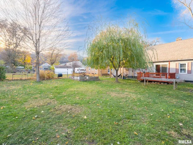 $269,000 | 1704 East Terrace View Lane, Peoria Heights, IL 61616