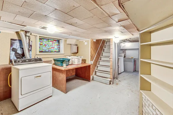 $299,900 | 3428 East Avenue, Berwyn, IL 60402