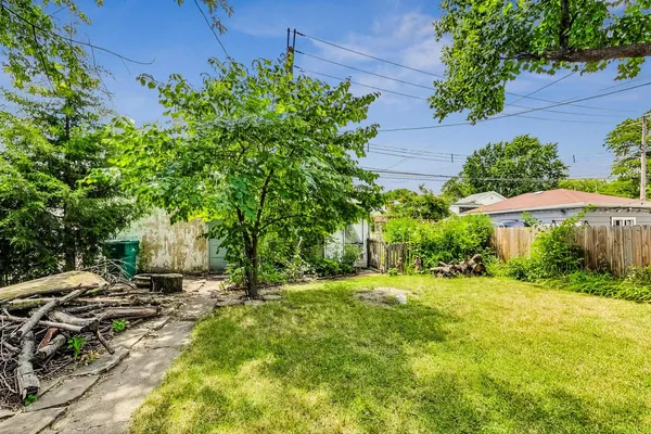 $299,900 | 3428 East Avenue, Berwyn, IL 60402