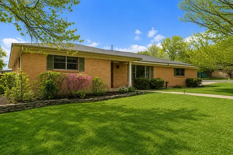 $459,000 | 1001 East Applegate Drive, Austin, TX 78753