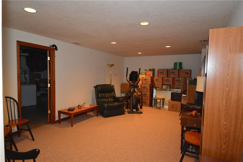 735 Bennett Road Carmel, IN 46032 - Photo 22 of 24 Gallery Image 22