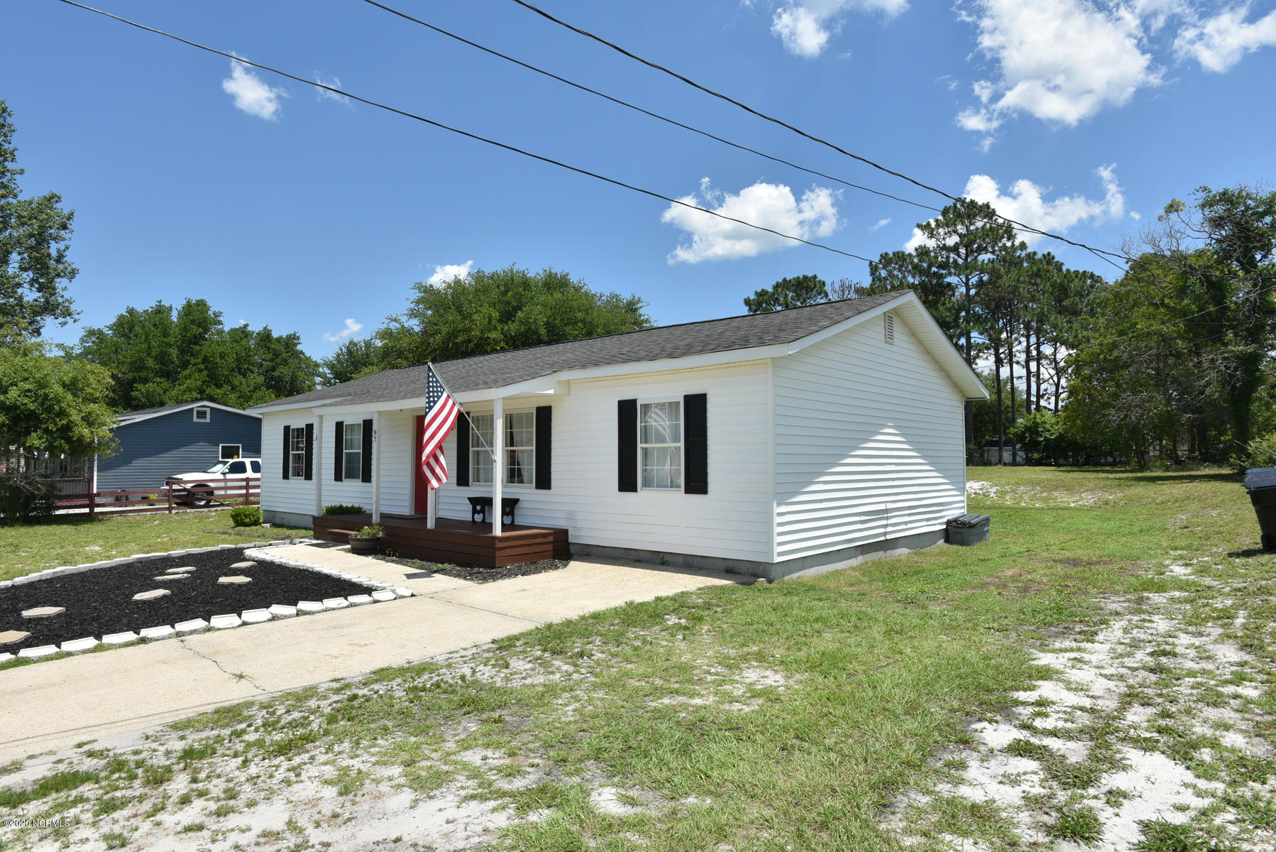 97 Riegel Drive Hubert, NC 28539 - Photo 2 of 28 005