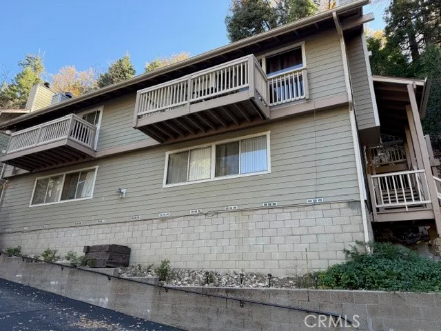 $2,250 | 301 Canyon Crest Lane, Lake Arrowhead, CA 92352