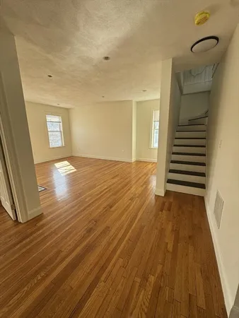 $4,400 | 382 Salem Street, Unit 2, Medford, MA 02155
