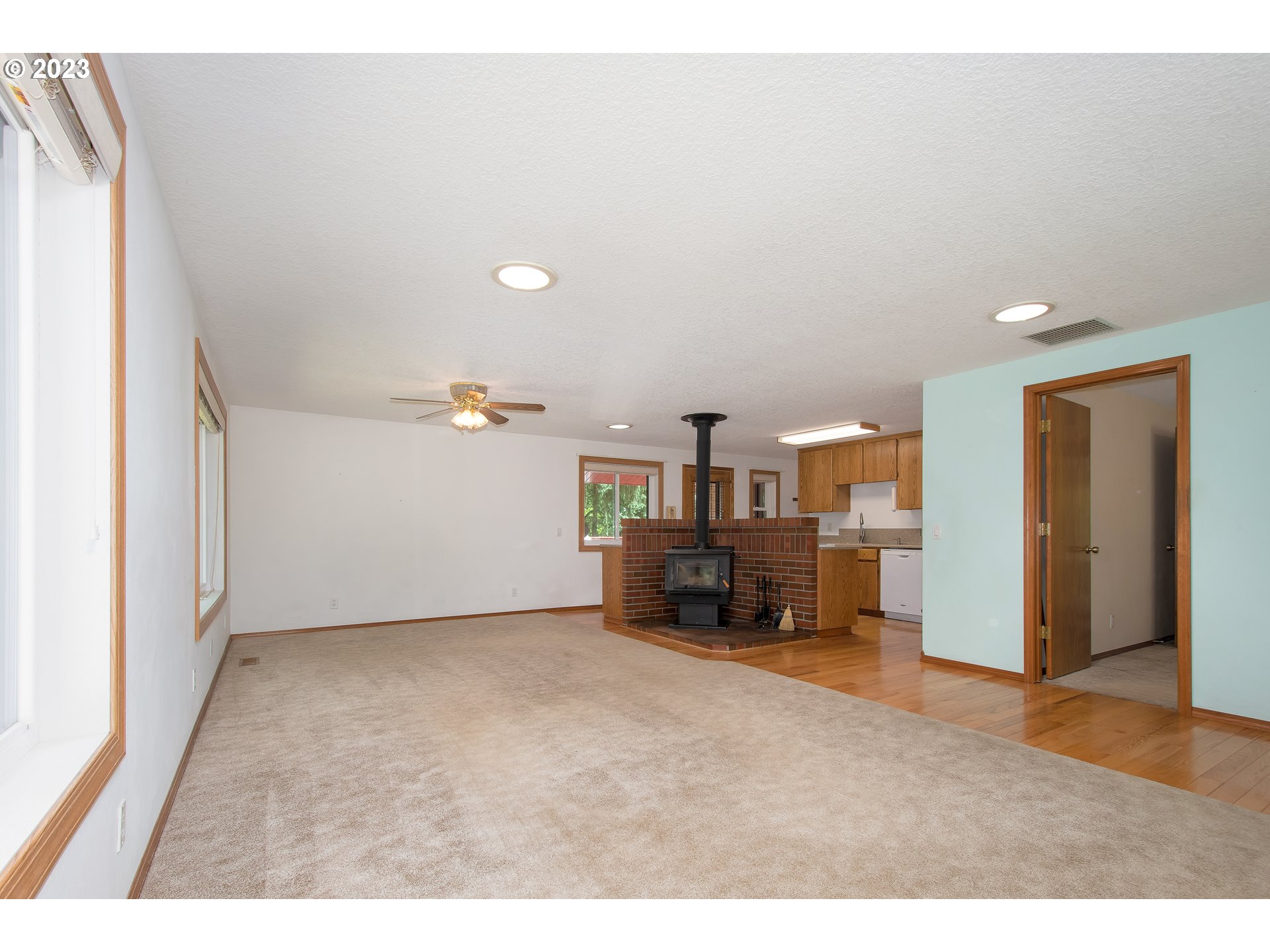 29210 Dutch Canyon Road Scappoose, OR 97056 - Photo 6 of 47 Gallery Image 6