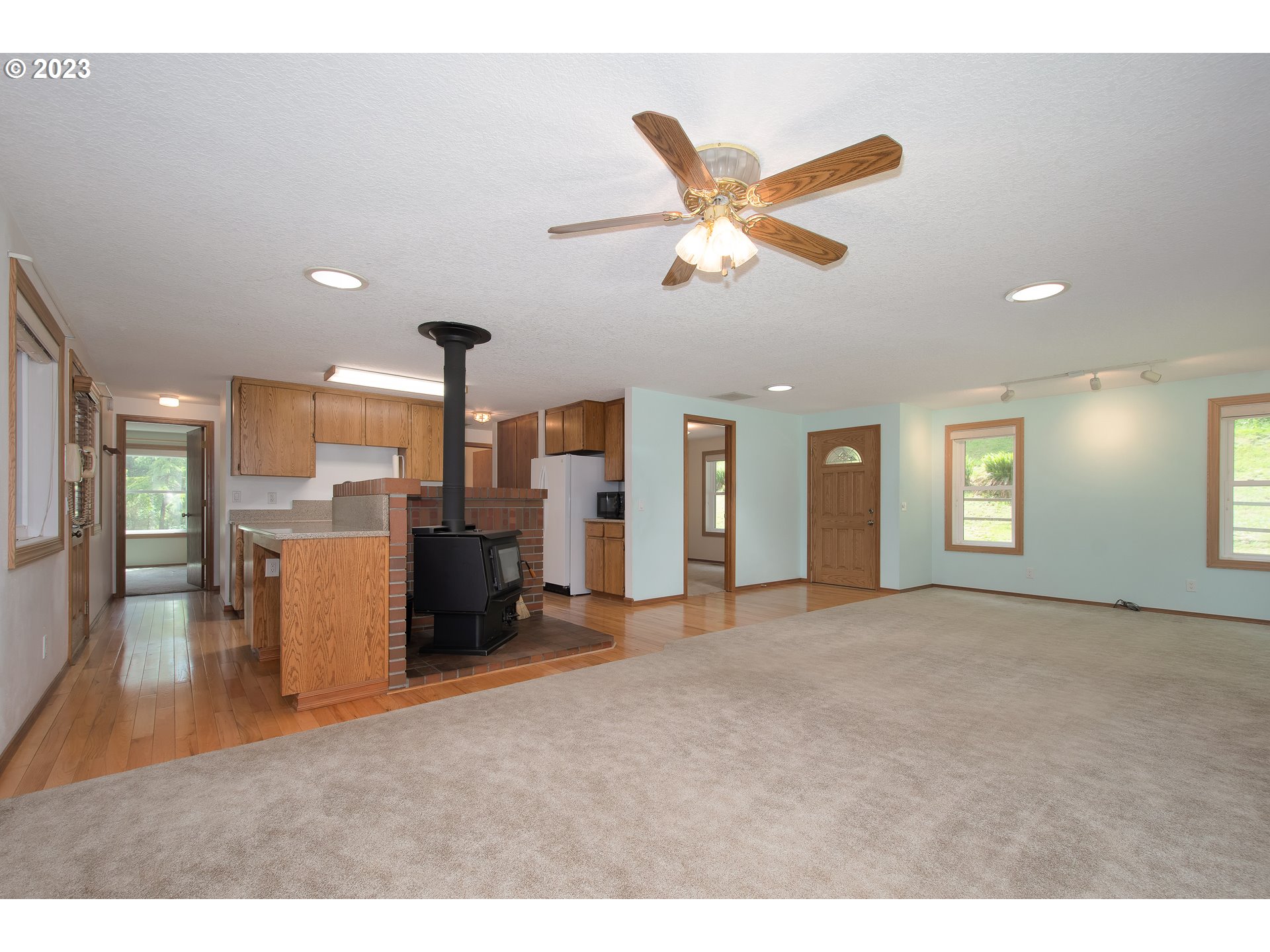 29210 Dutch Canyon Road Scappoose, OR 97056 - Photo 10 of 47 Gallery Image 10