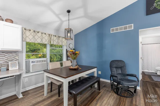 $355,000 | 6487 36th Avenue, Hudsonville, MI 49426