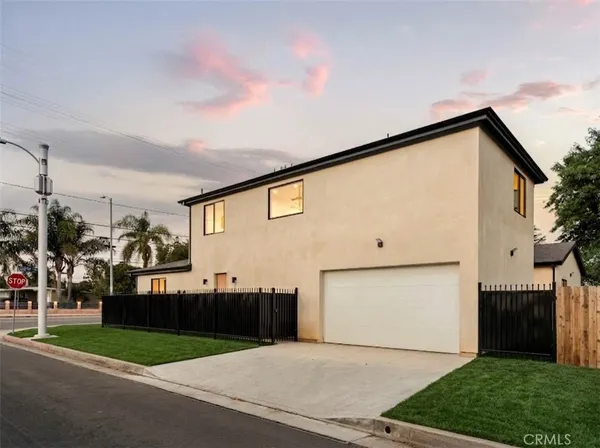 $1,749,000 | 17852 Saticoy Street, Reseda, CA 91335