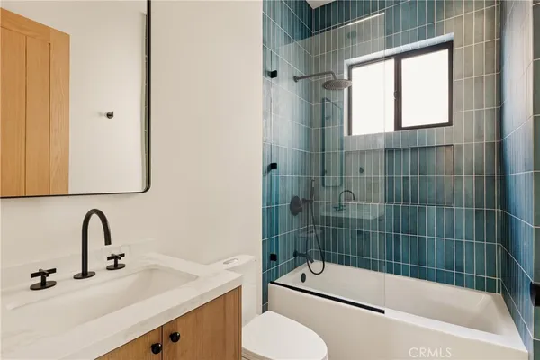 $1,749,000 | 17852 Saticoy Street, Reseda, CA 91335